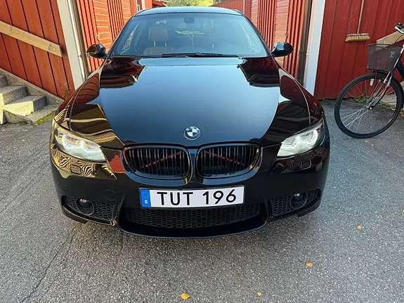 BMW 325D 2008 photo 2