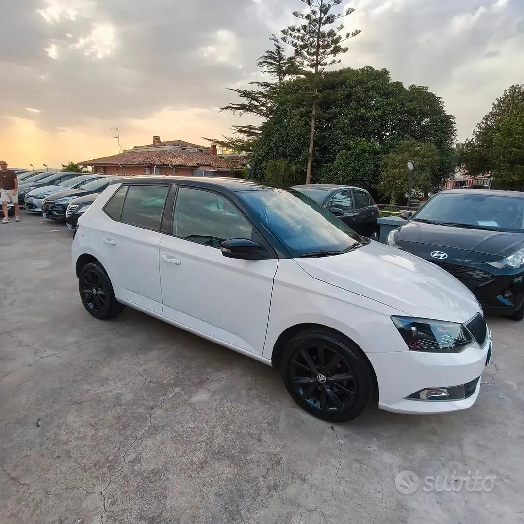 Skoda Fabia 2017 photo 5
