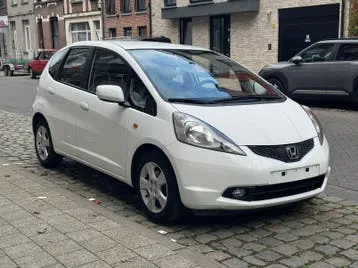 Honda Jazz 2010 photo 2