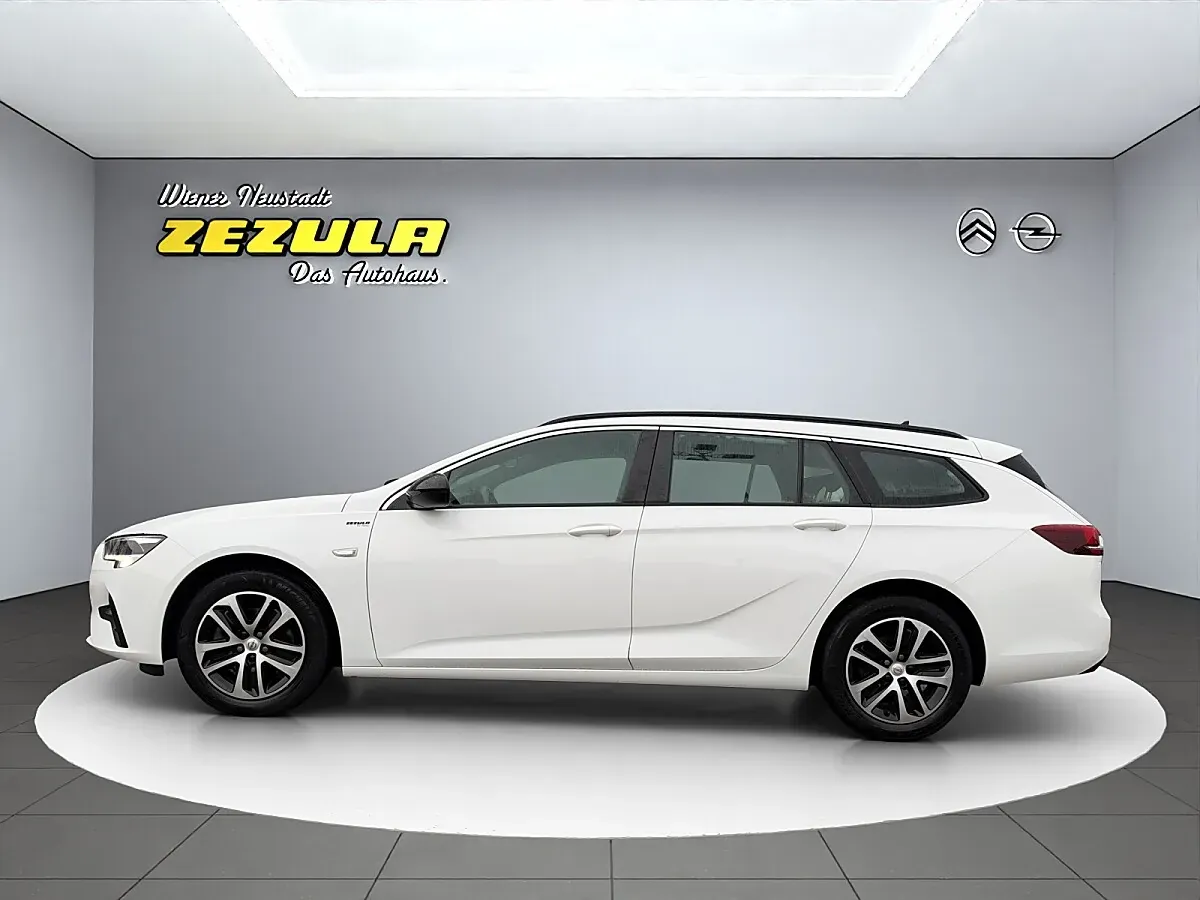 Opel Insignia 2022 photo 2