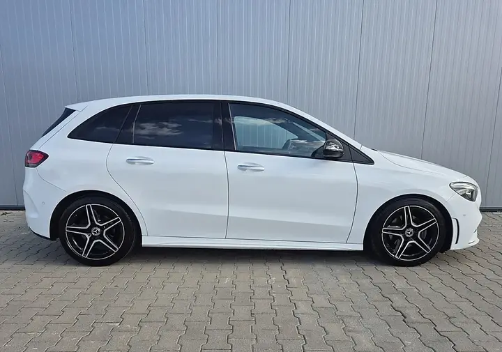 Mercedes-Benz B-Class 2019 photo 3