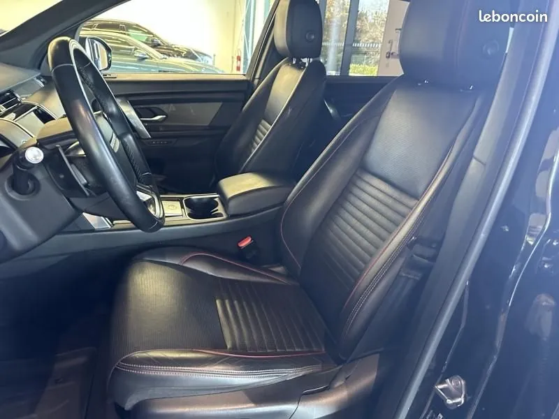 Land Rover Discovery Sport 2019 photo 3