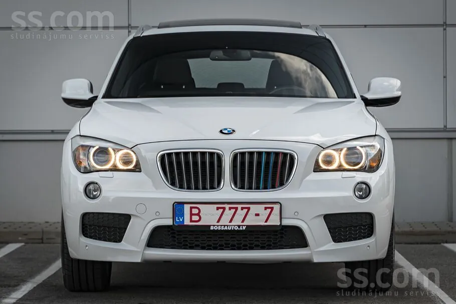 BMW X1 2011 photo 2