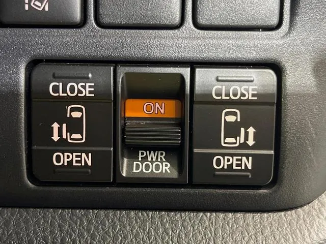 Toyota Corolla Cross 2018 photo 4