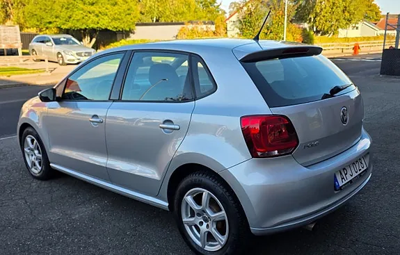 Volkswagen Polo 2012 photo 3