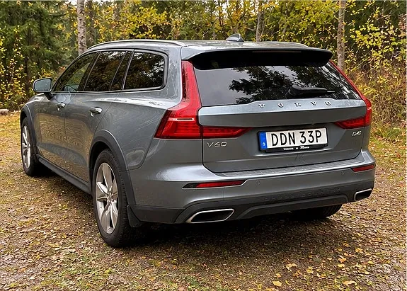 Volvo V60 Cross Country 2020 photo 3