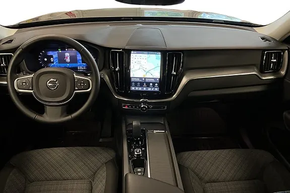 Volvo Xc60 2025 photo 2