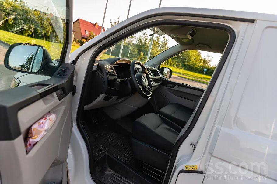 Volkswagen Transporter 2017 photo 5