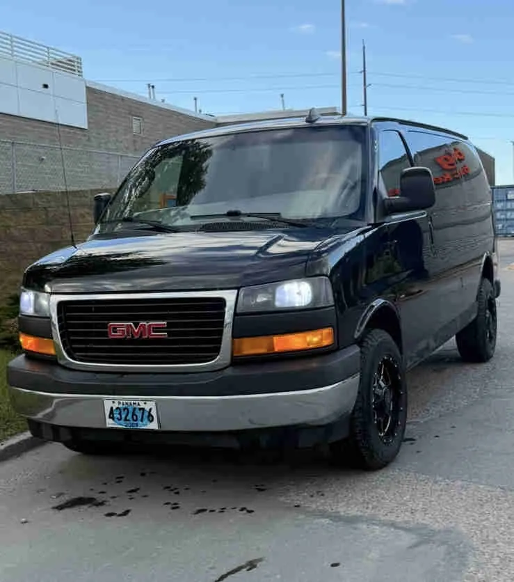 GMC Savana