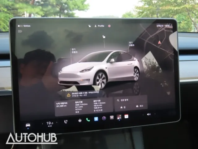 Tesla Model Y 2023 photo 5