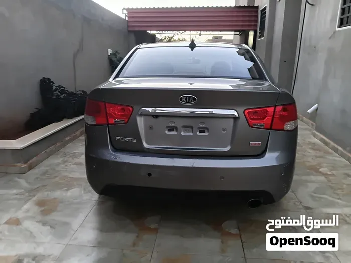 Kia Forte 2011 photo 4