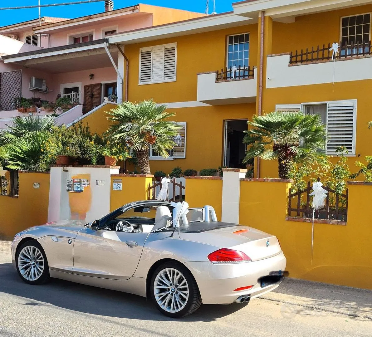 BMW Z4 2010 photo 2