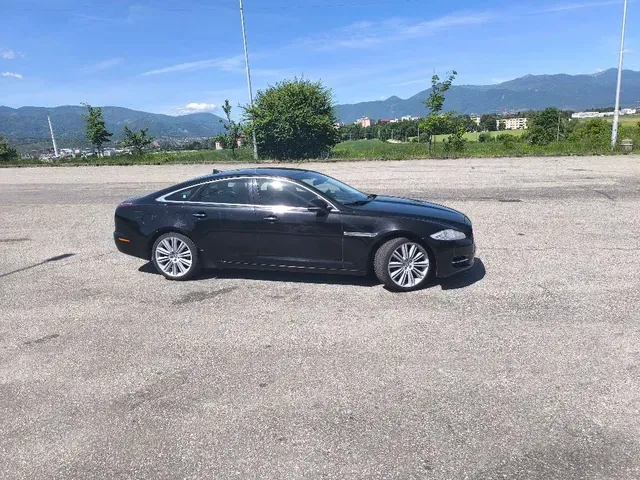 Jaguar Xj 2013 photo 3