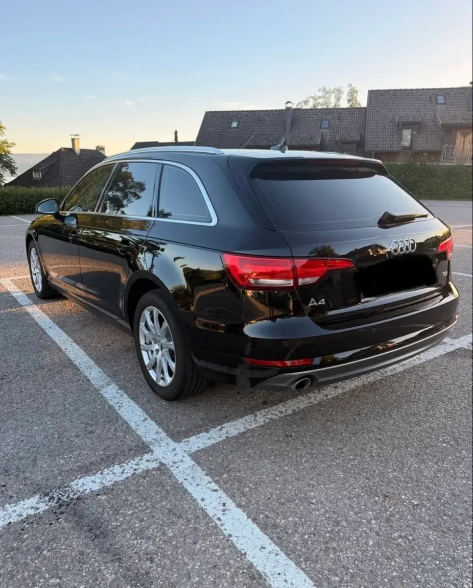 Audi A4 2018 photo 3