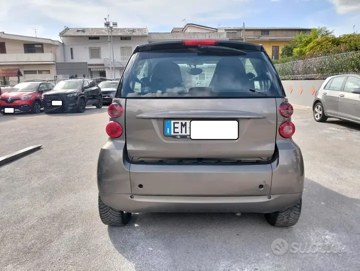 Smart Fortwo 2011 photo 5
