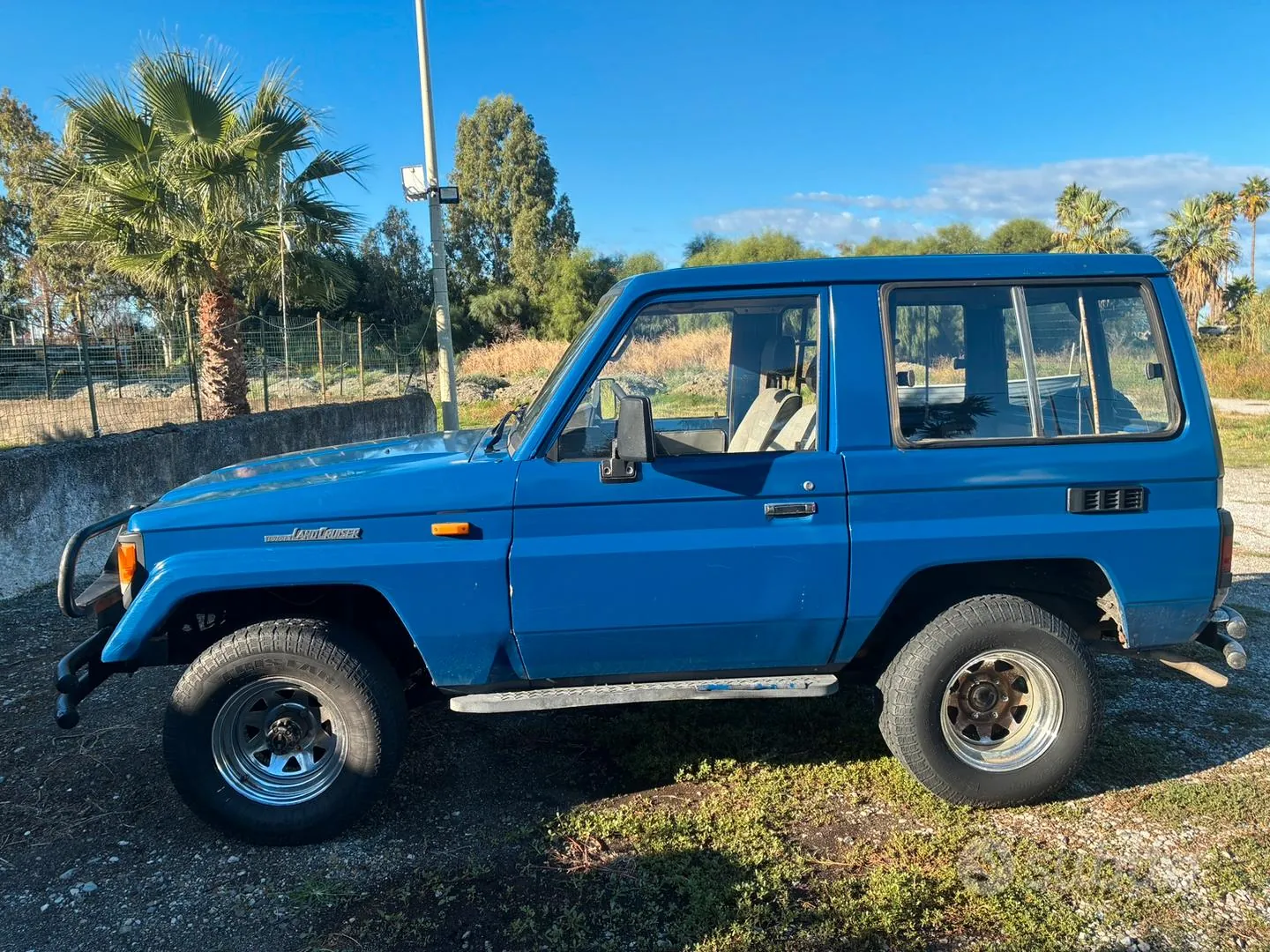 Toyota Land Cruiser 1989 photo 4