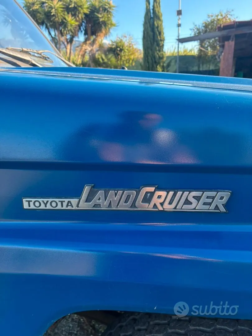 Toyota Land Cruiser 1989 photo 2