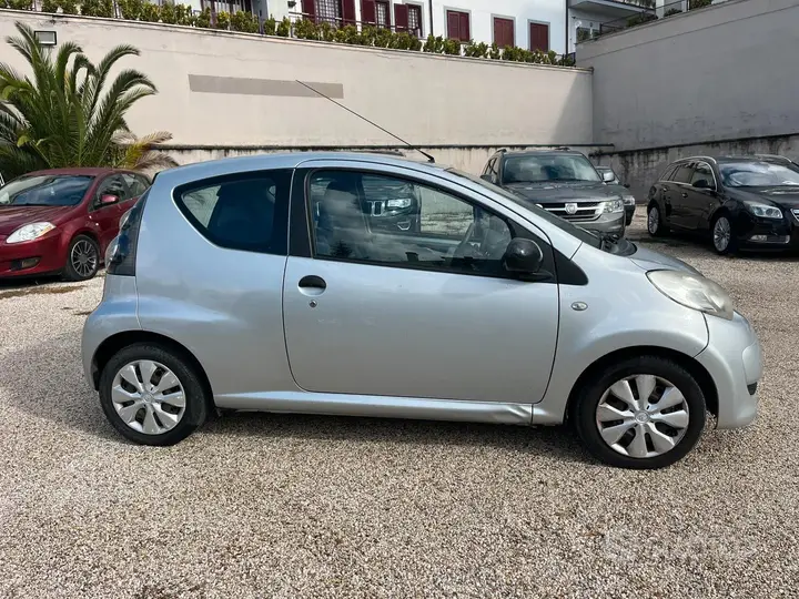 Citroen C1 2010 photo 4