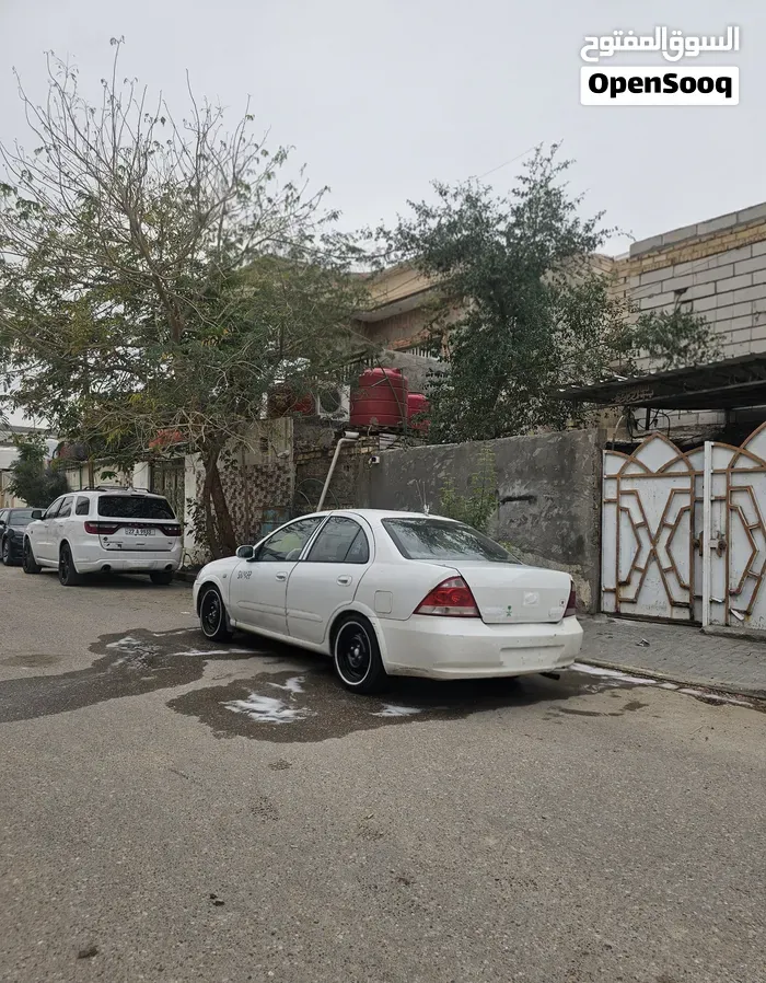 Nissan Sunny 2009 photo 2