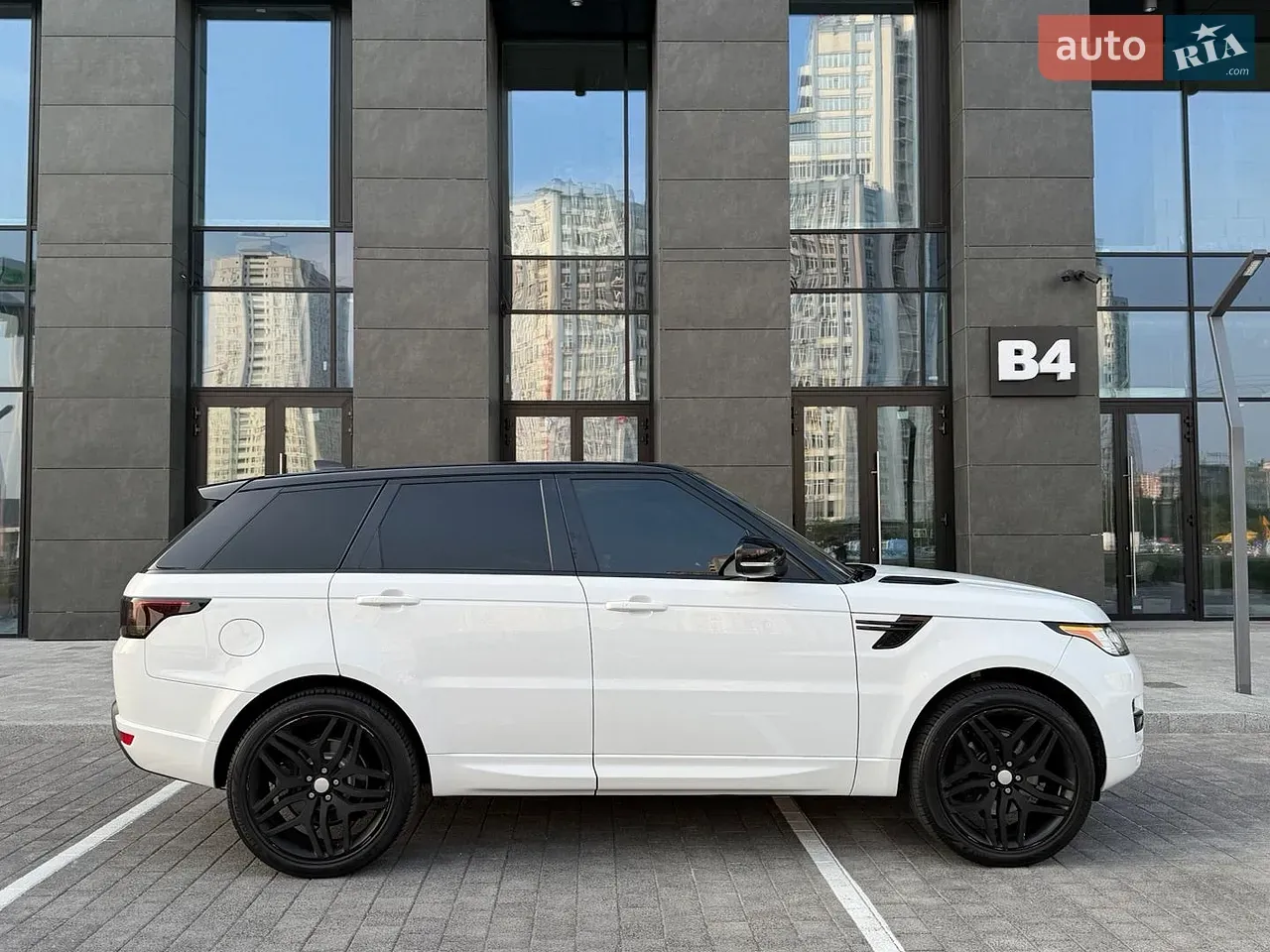Land Rover Range Rover Sport 2017 photo 4