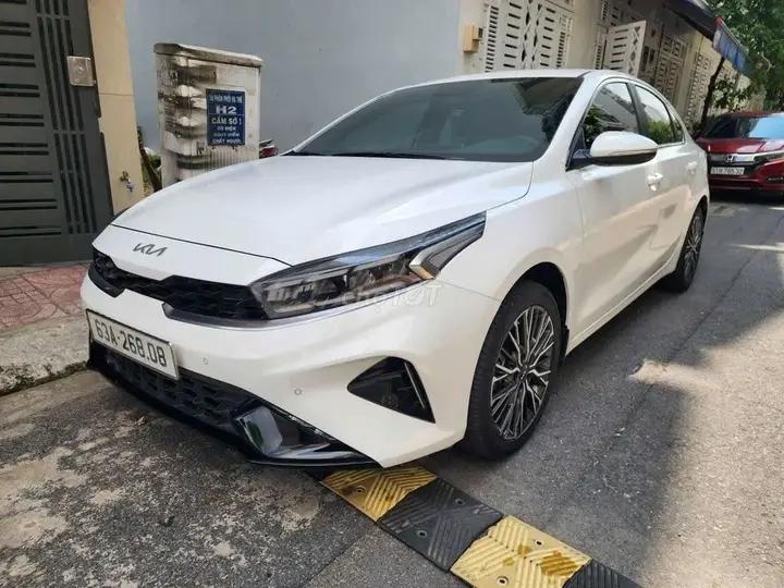 Kia K3 2023 photo 2