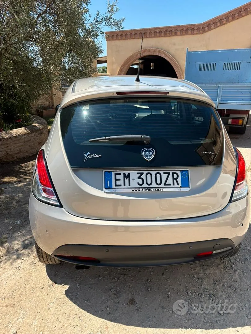 Lancia Ypsilon 2013 photo 3