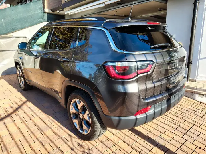Jeep Compass 2018 photo 2