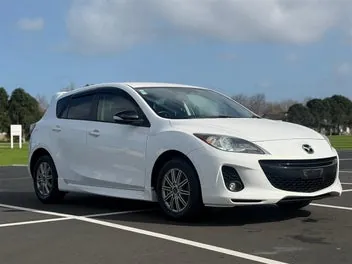 Mazda Axela 2013 photo 3