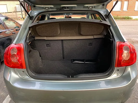Toyota Auris 2009 photo 5