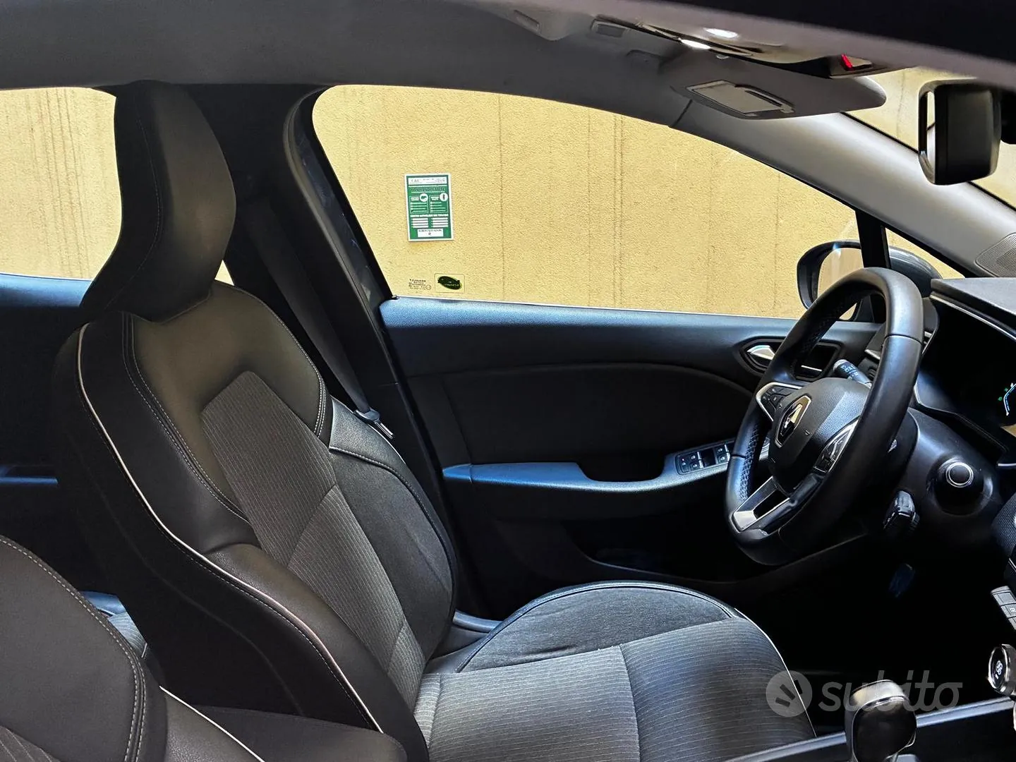 Renault Clio 2021 photo 3