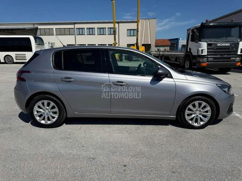 Peugeot 308 2018 photo 3
