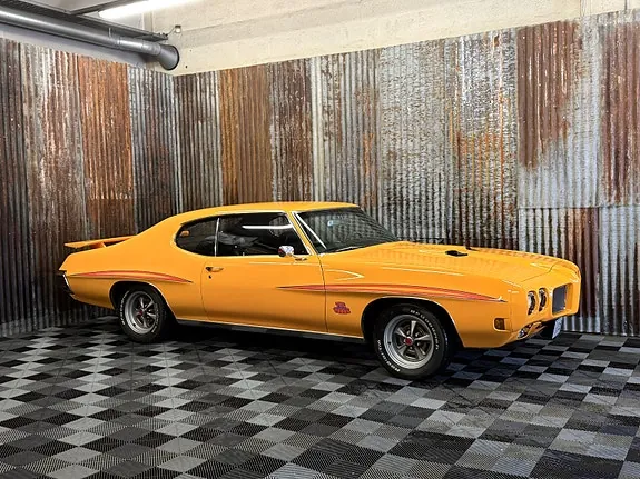 Pontiac Andre 1970 photo 3