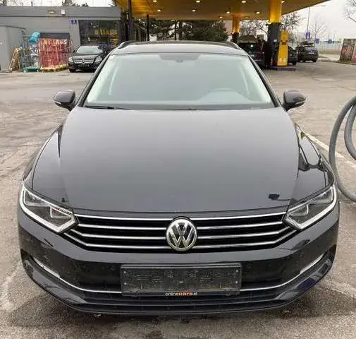 Volkswagen Passat 2016 photo 2