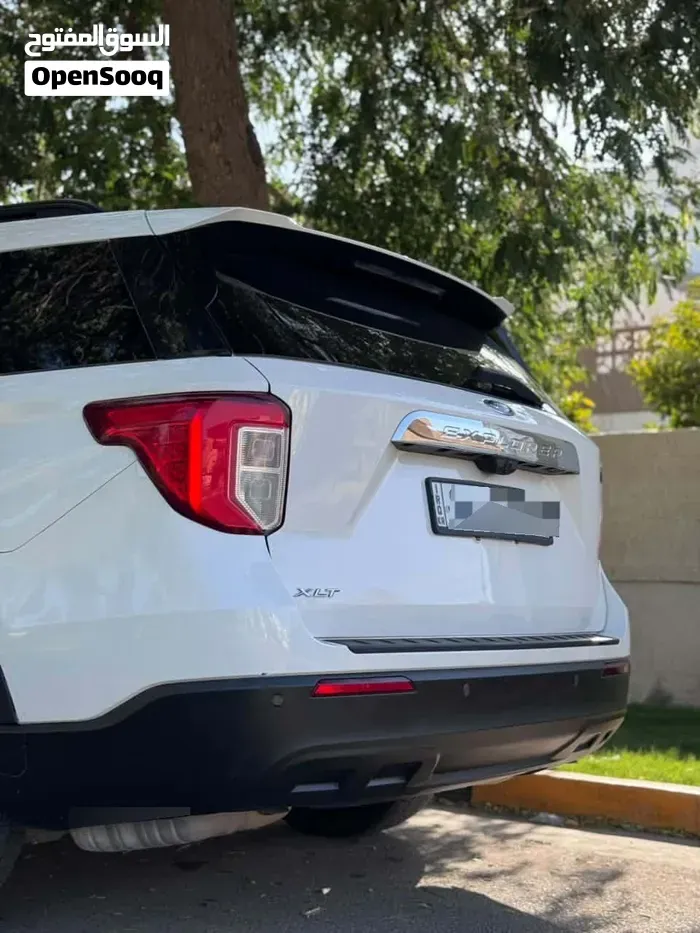 Ford Explorer 2021 photo 2