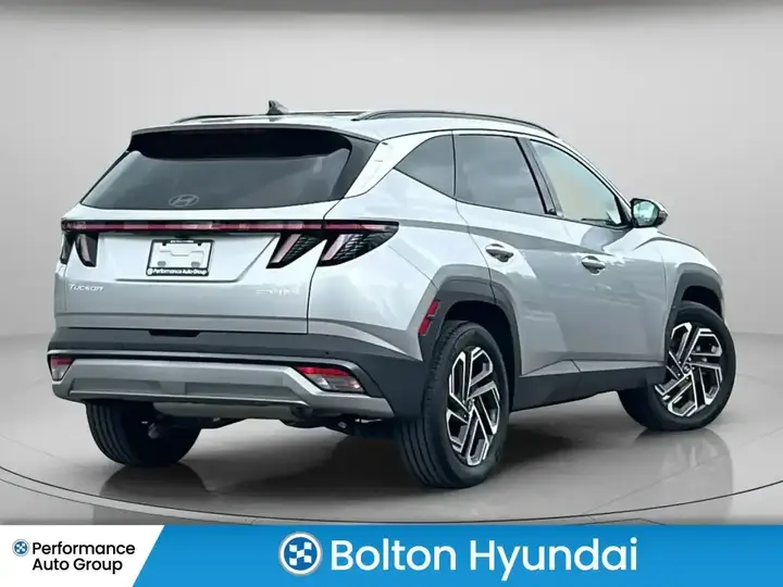 Hyundai Tucson Hybrid 2026 photo 3
