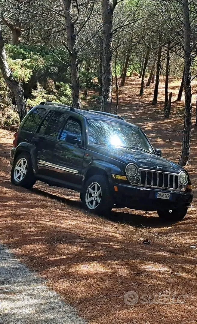Jeep Cherokee 2008 photo 2