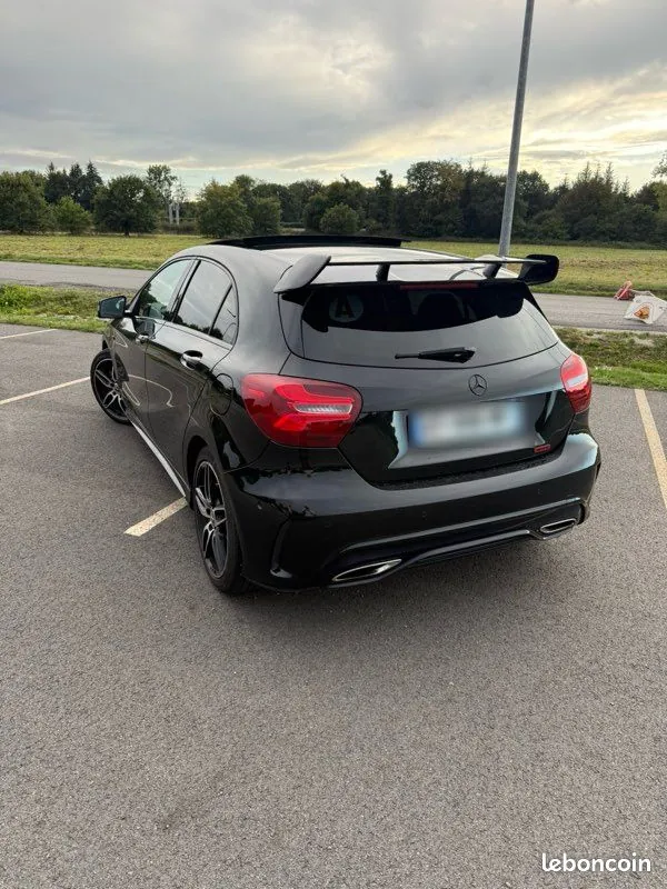 Mercedes-Benz A-Class 2018 photo 2