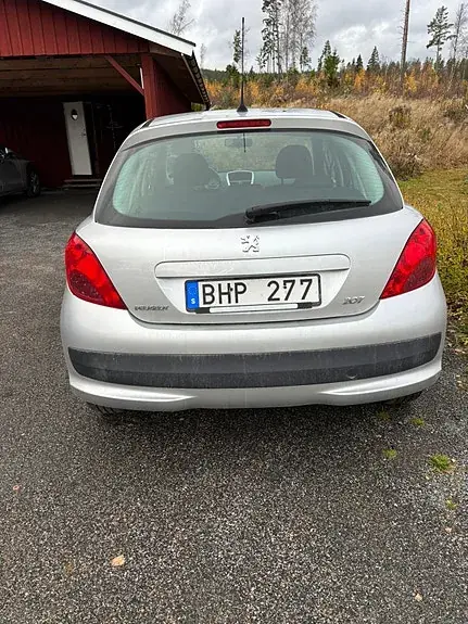 Peugeot 207 2009 photo 3