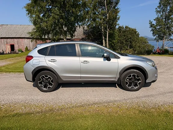 Subaru Xv 2012 photo 2