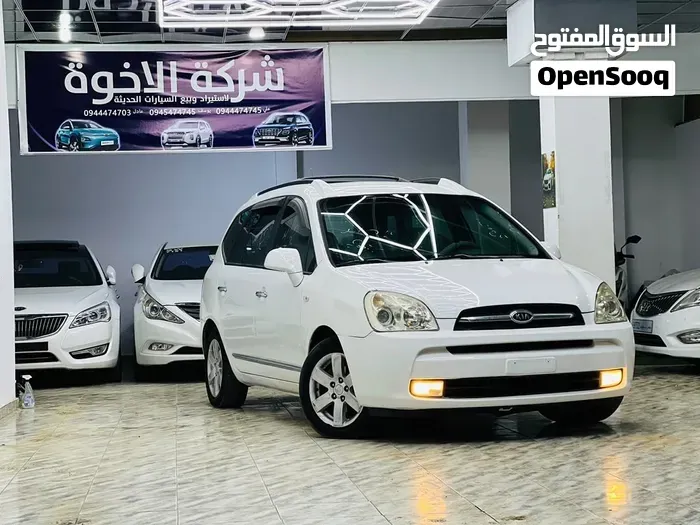 Kia Carens 2009 photo 4