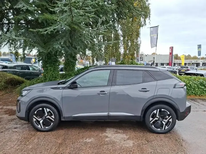 Peugeot E-2008 2024 photo 4