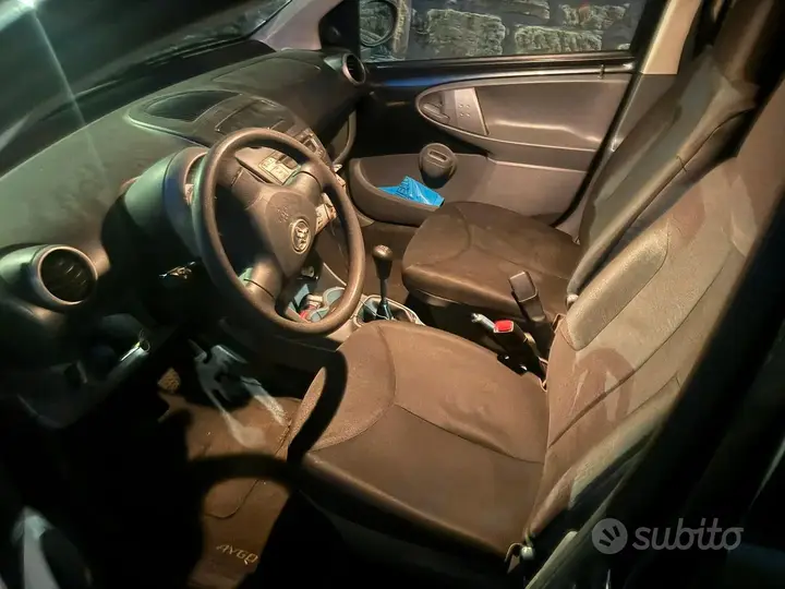 Toyota Aygo 2011 photo 4