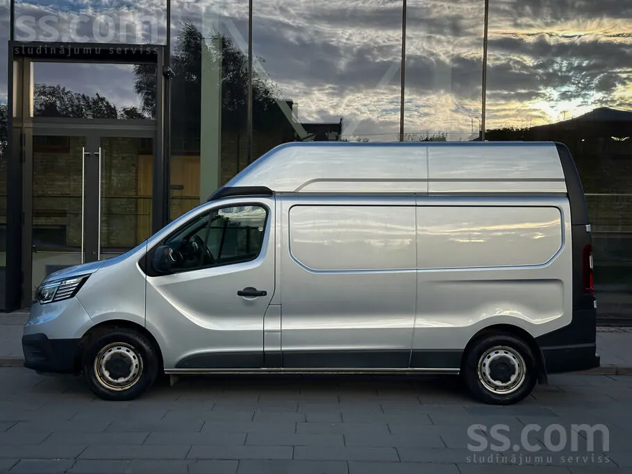 Renault Trafic 2023 photo 4