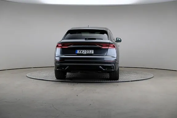 Audi Q8 2023 photo 2