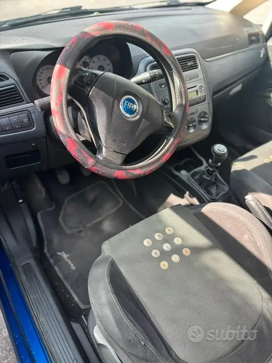 Fiat Grande Punto 2008 photo 5