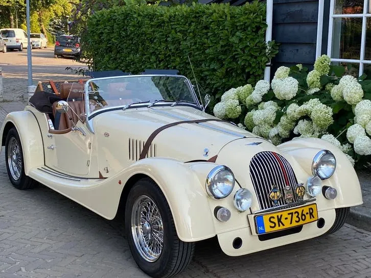 Morgan Plus 4 2015 photo 2
