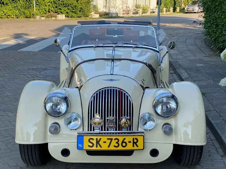 Morgan Plus 4 2015 photo 3