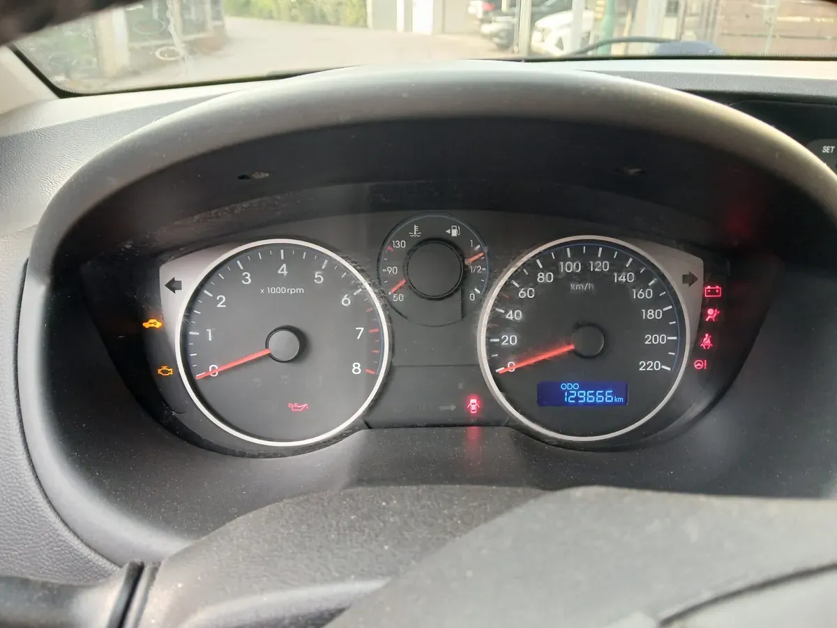 Hyundai I20 2013 photo 3