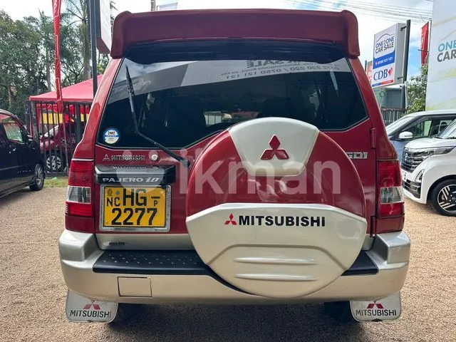 Mitsubishi Pajero 2000 photo 5