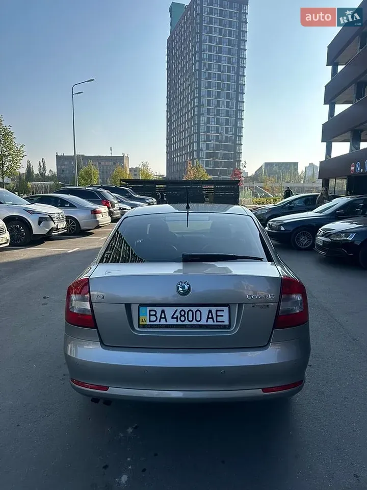 Skoda Octavia 2012 photo 5
